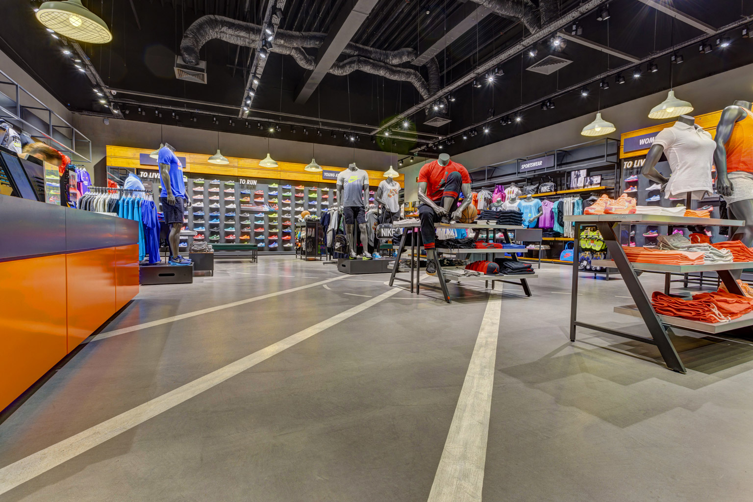 Nike Stores Romania Idealwork Pavimenti e rivestimenti in cemento